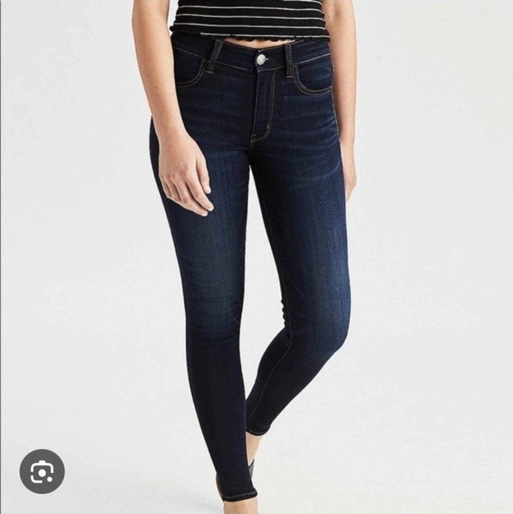 American Eagle Dark Wash Next Level Stretch Skinny Jeans...size:6 Short